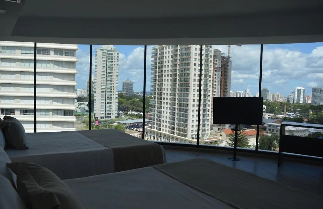 Don Hotel-1